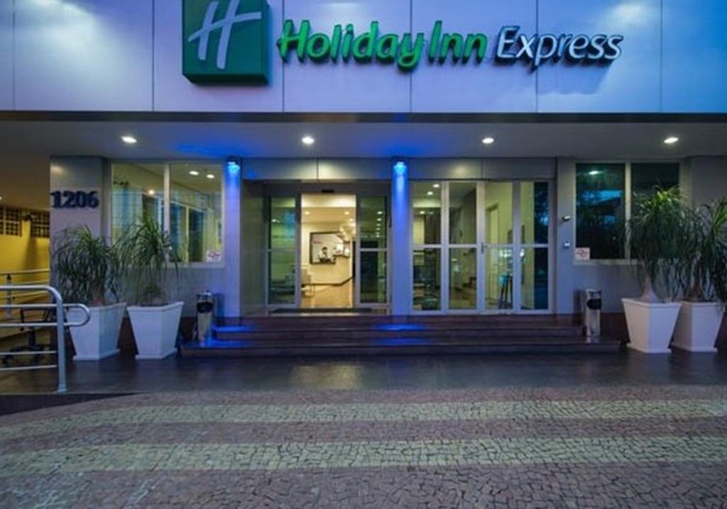 Holiday Inn Express Avenida Sumare Сан-Пауло Экстерьер фото