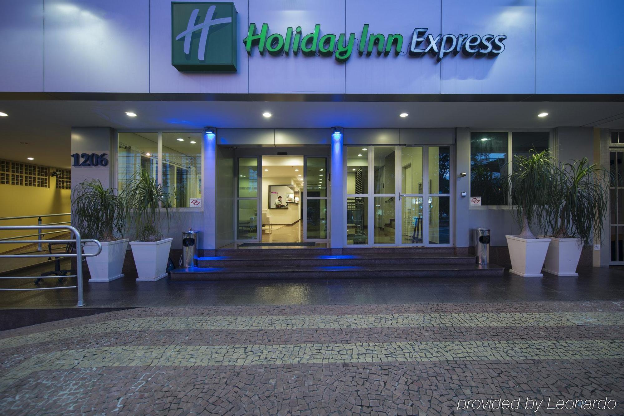 Holiday Inn Express Avenida Sumare Сан-Пауло Экстерьер фото