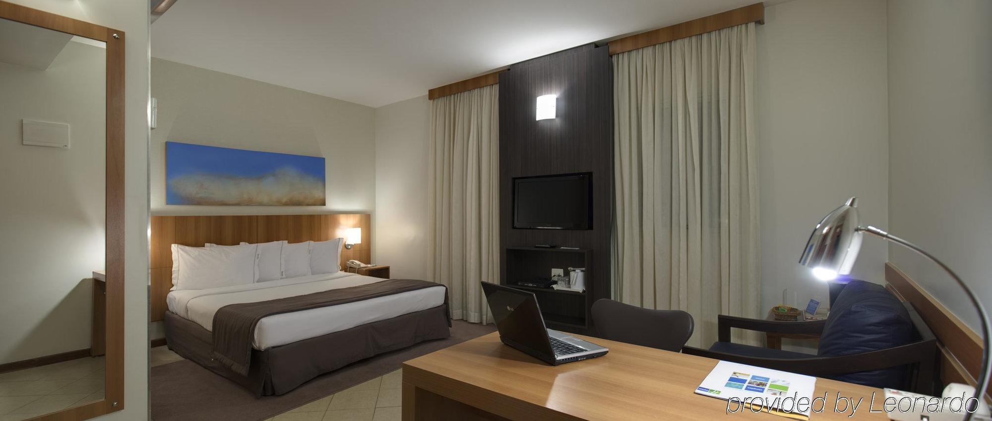 Holiday Inn Express Avenida Sumare Сан-Пауло Экстерьер фото