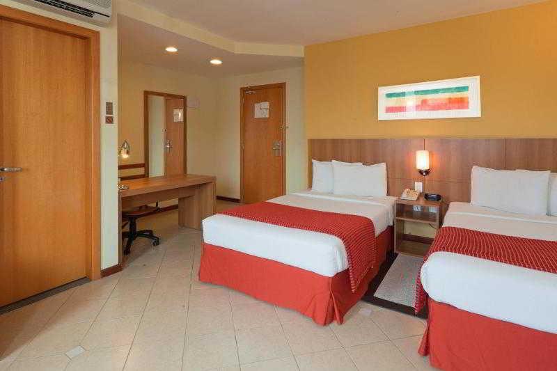 Holiday Inn Express Avenida Sumare Сан-Пауло Номер фото