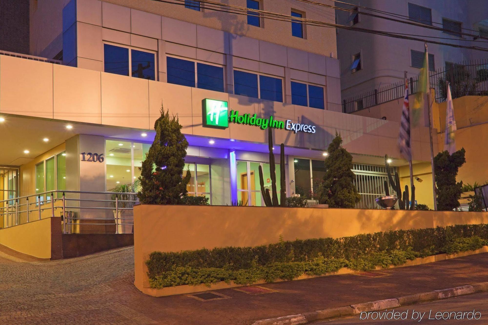Holiday Inn Express Avenida Sumare Сан-Пауло Экстерьер фото