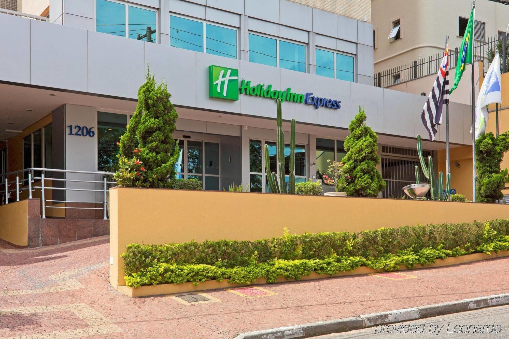 Holiday Inn Express Avenida Sumare Сан-Пауло Экстерьер фото
